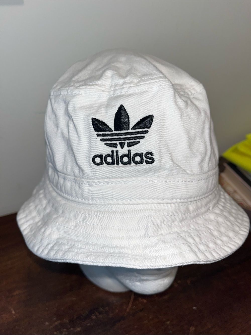 ADIDAS UNISEX Trefoil PRINT BUCKET HAT Cap White Black Sz S adult